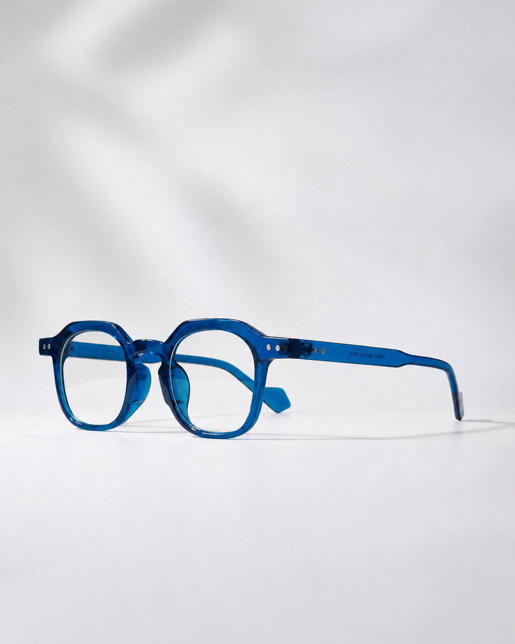Retro Sapphire Oval Frames