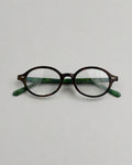 Featherlight Oval Retro Glasses