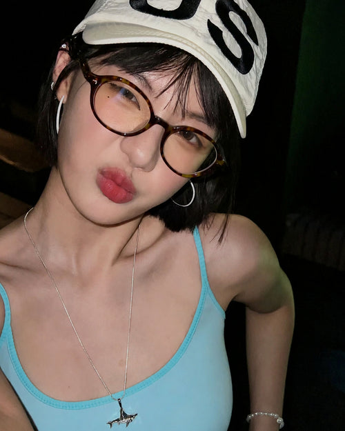Featherlight Oval Retro Glasses