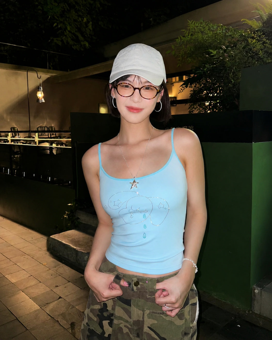 Featherlight Oval Retro Glasses