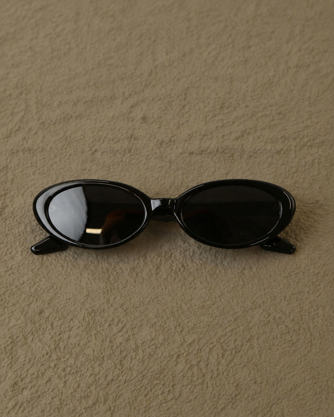 Oval Micro Polarized Sunglasses