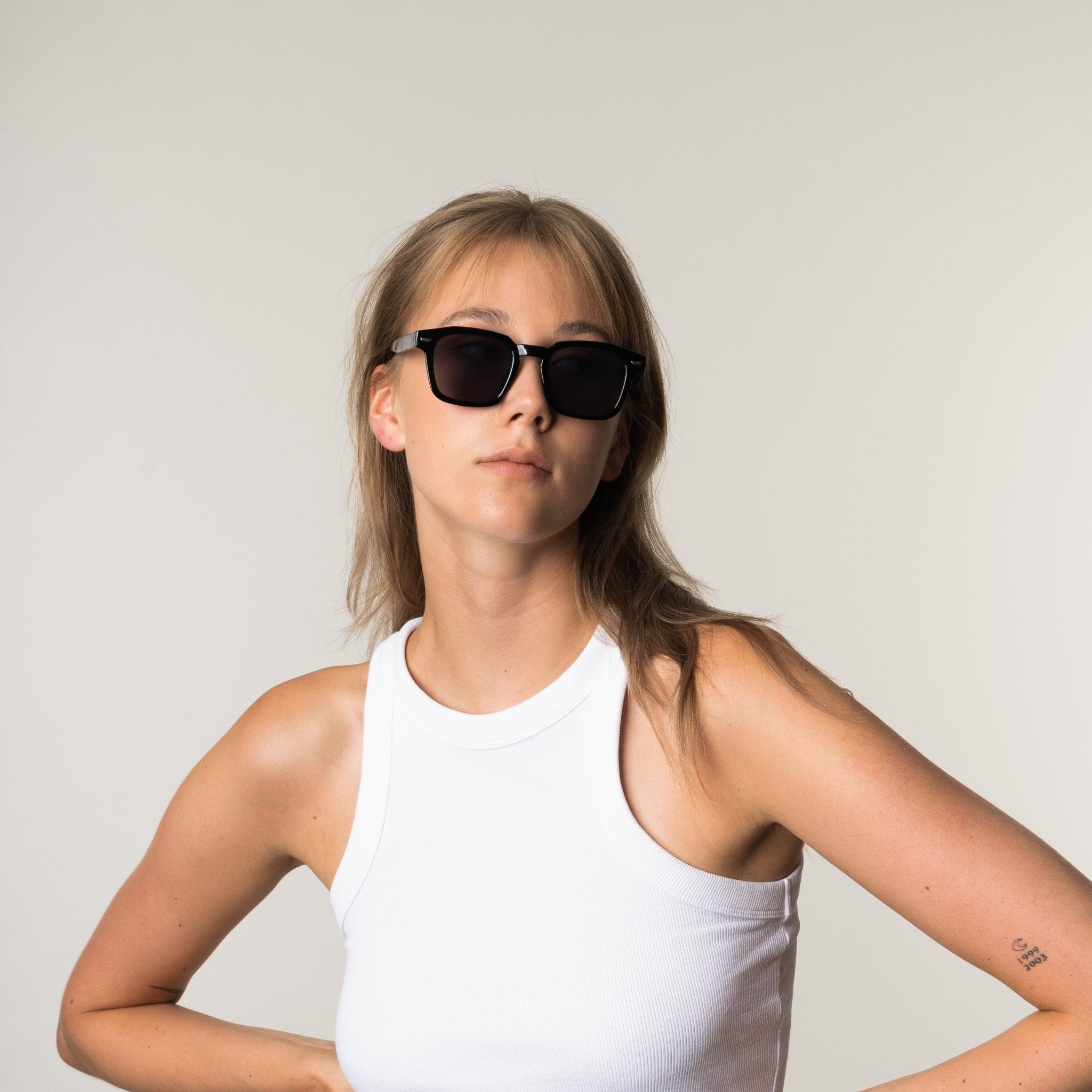 Aarte Sunglasses – Midnight – Gallery 11