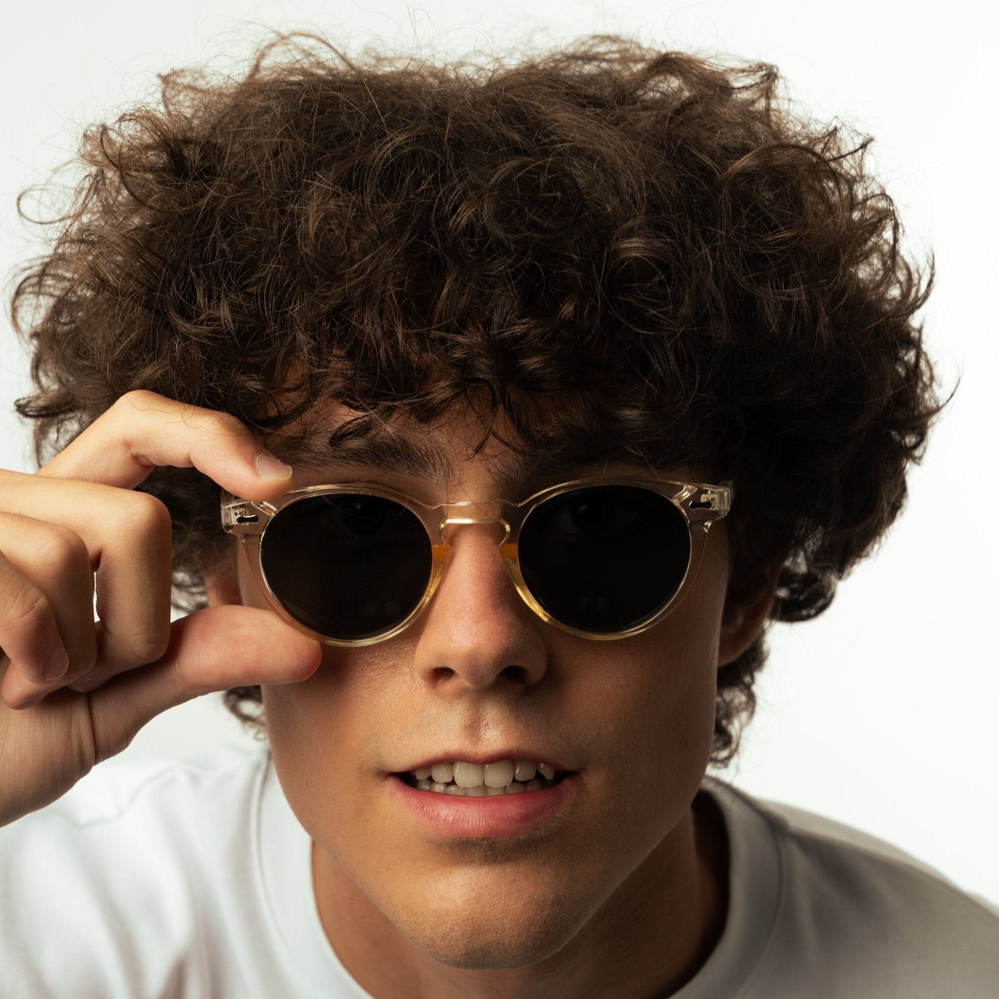Petar Sunglasses – Lemon – Gallery 7