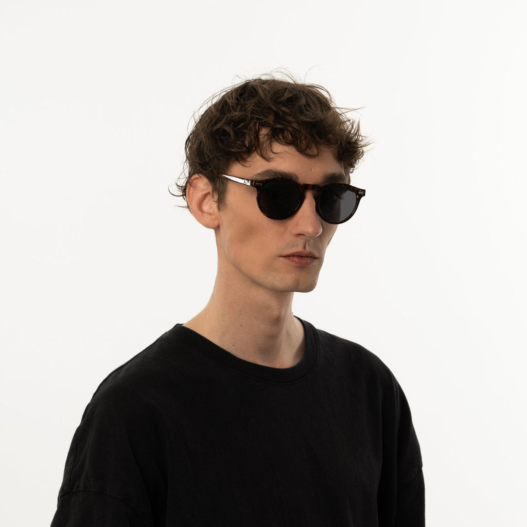 Petar Sunglasses – Leopard Midnight – Gallery 7