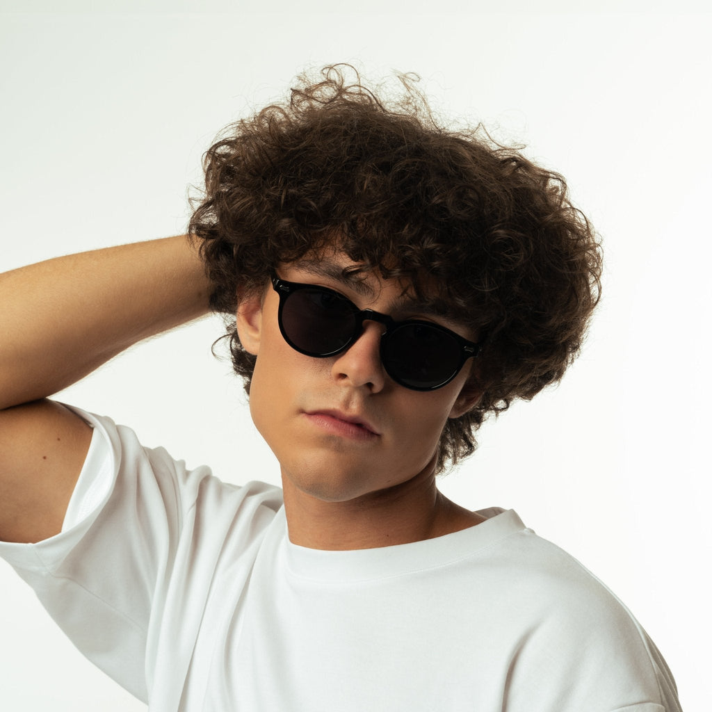 Petar Sunglasses – Midnight – Gallery 7