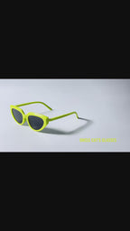 Z1986|V|01|Neon Cat-eye Shield Shades
