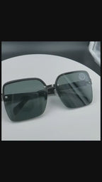 Z1986|V|01|Oversized Square UV Shield Sunglasses