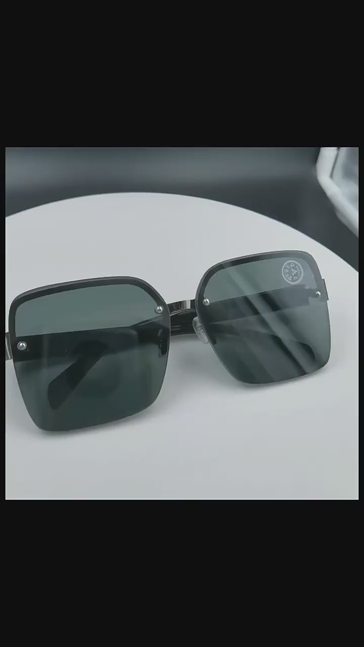 Z1986|V|01|Oversized Square UV Shield Sunglasses