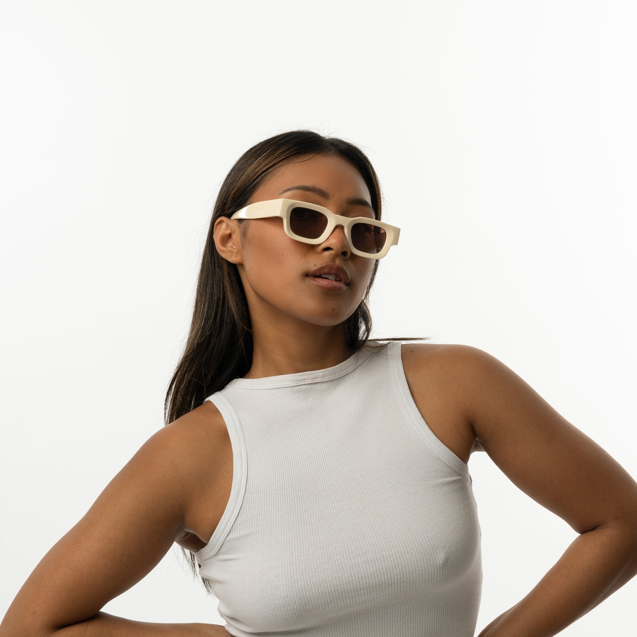 Sembo Sunglasses – Creme – Gallery 9