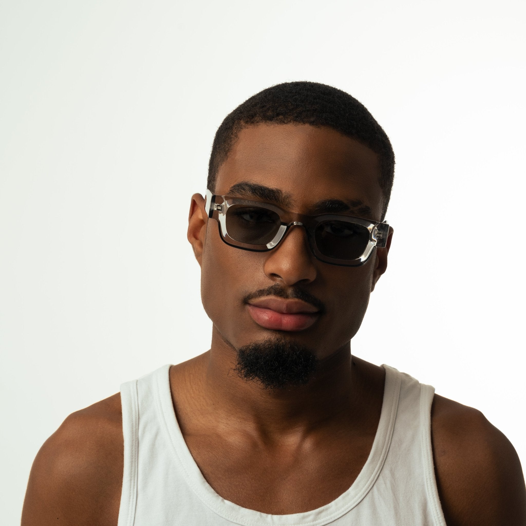 Sembo Sunglasses – Crystal – Gallery 7